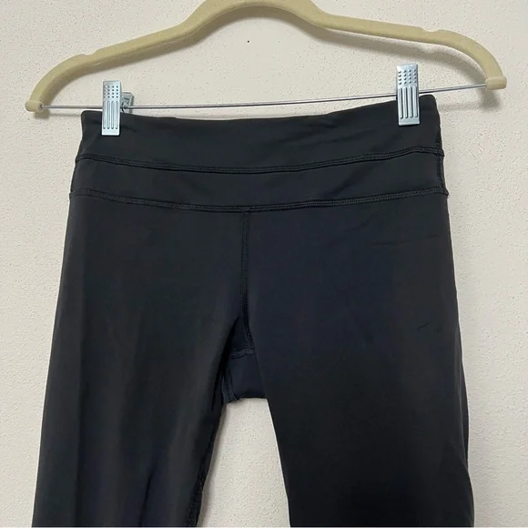 LULULEMON/ black cropped legging - Picture 2 of 7